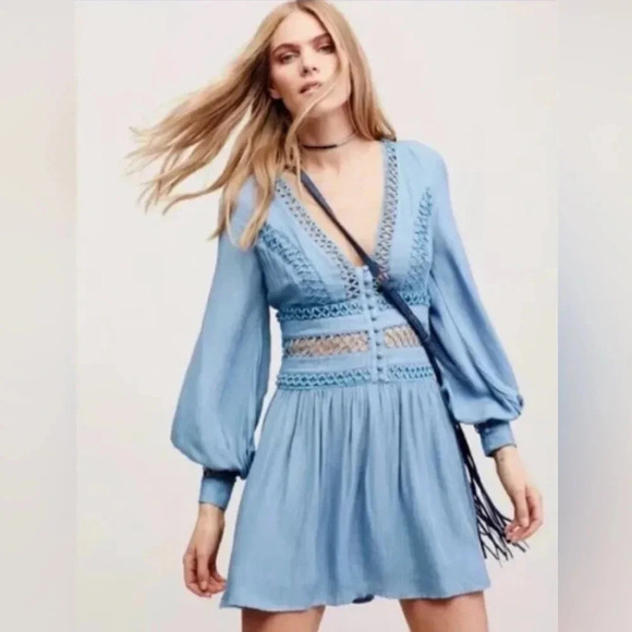 Free People I Think I Love You Long Sleeve Dress Blue Size 2 Eyelet Lace - Picture 1 of 12